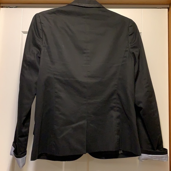 AE Black Blazer - Picture 2 of 3